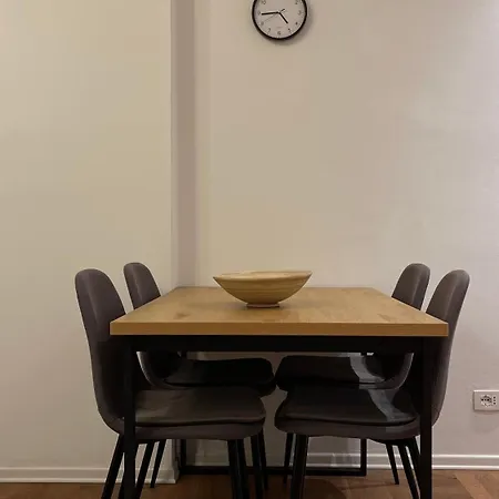 Apartment Simplicity *