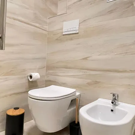 Simplicity Center Lejlighed Tirana