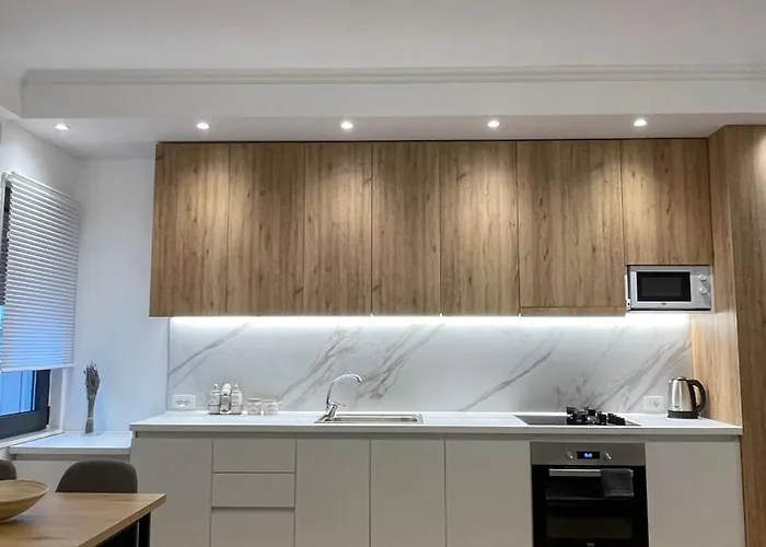 Simplicity Center Apartment Tirana